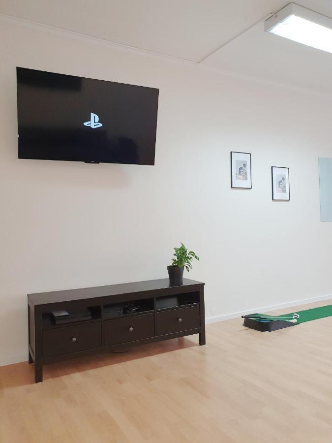 Modernes, Stilvolles Eingerichtetes Loft Apartment Виена Екстериор снимка