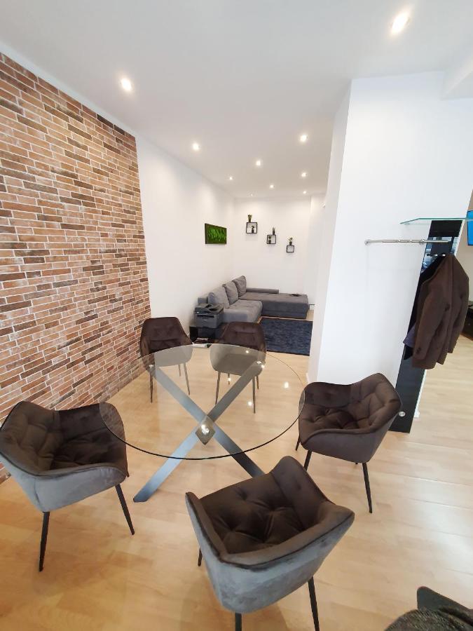 Modernes, Stilvolles Eingerichtetes Loft Apartment Виена Екстериор снимка