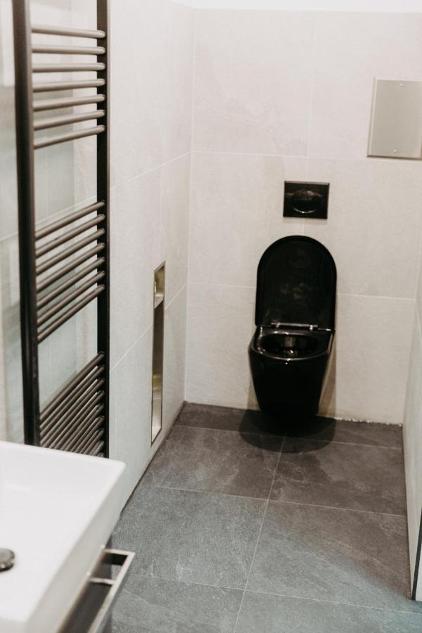 Modernes, Stilvolles Eingerichtetes Loft Apartment Виена Екстериор снимка
