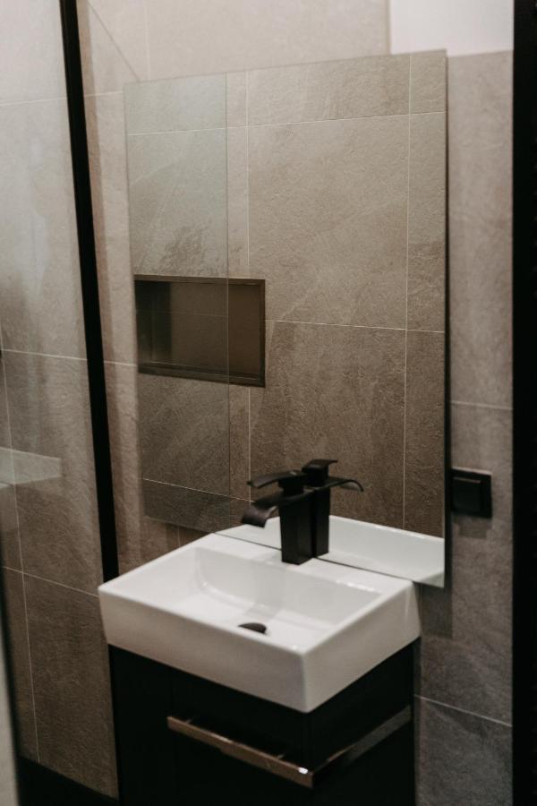 Modernes, Stilvolles Eingerichtetes Loft Apartment Виена Екстериор снимка