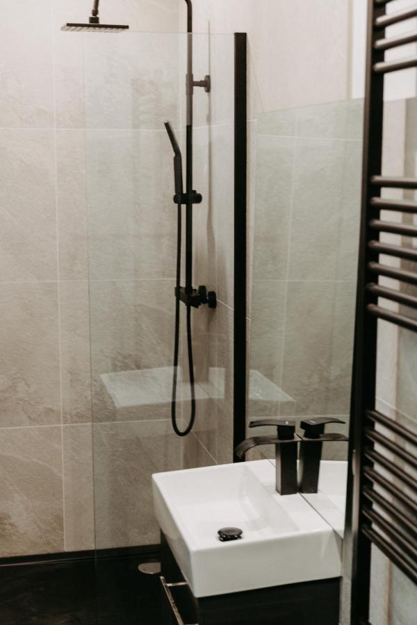 Modernes, Stilvolles Eingerichtetes Loft Apartment Виена Екстериор снимка